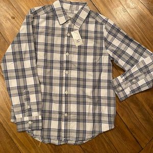 NWT Boys size 7/8 button down shirt.